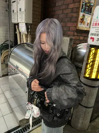 ロング 室屋 鈴音のヘアスタイル