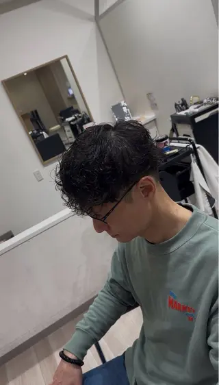 パーマ メンズ Chere ore 新金岡所属・ツイスパ/フェード /辻諒哉のヘアスタイル