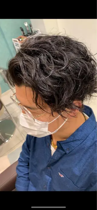 ショート パーマ メンズ 平本 雄馬のヘアスタイル