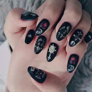 ネイル NOIROUGE所属・NOI ROUGEのネイルデザイン