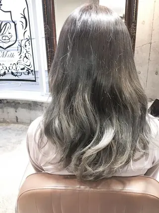 セミロング カラー 北條 優輝のヘアスタイル