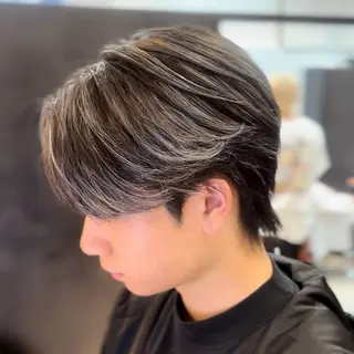 ショート カラー メンズ ハイトーンニュアンス 毛流れシャドウパーマのヘアスタイル