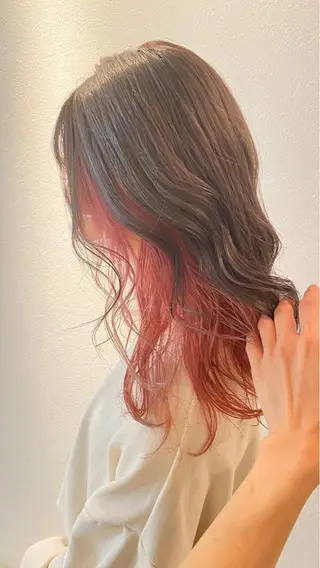 セミロング カラー 安永 涼のヘアスタイル