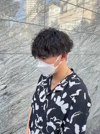 ショート カラー パーマ ヘアアレンジ メンズ アイブロウ スパイキー/フェザー /波巻き/かいとのヘアスタイル