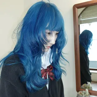 ミディアム カラー レイヤーカット ハッシュカットのヘアスタイル