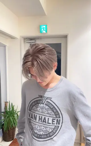 ショート カラー メンズ メンズバレイヤージュ 🔥メンズカット🔥のヘアスタイル