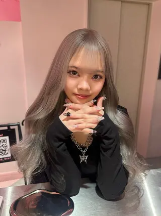 ロング ブリーチカラー 特化/MAHIROのヘアスタイル