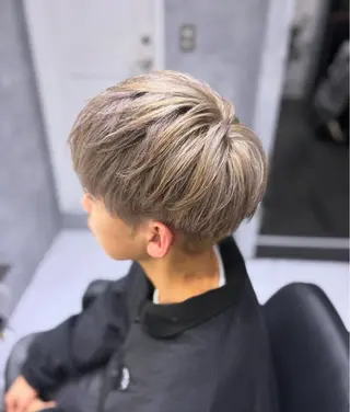 ショート カラー メンズ CS made by SHACHU 栄所属・山田 瑛司のヘアスタイル