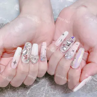 ネイル Kurieitibu 🍬Byu~tīのネイルデザイン