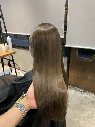 ロング カラー 赤みゼロ/透明感 カラー🌿KANTAのヘアスタイル