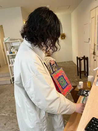 ミディアム パーマ ヒナゴ トヨカズのヘアスタイル