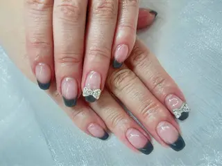 ネイル y‘s SALON所属・ト トのネイルデザイン