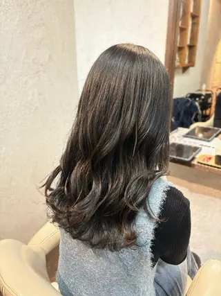 ロング 中宗 哲平のヘアスタイル
