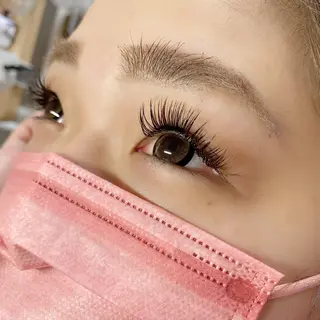 マツエク・マツパ まつげ屋さんLAPU所属・まつげ屋さんLAPU AYAKAのマツエク・マツパデザイン