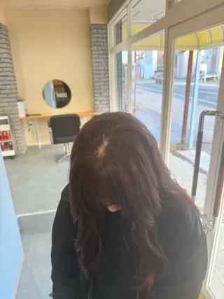 セミロング 透明感カラー🫧 🍒似合わせカットのヘアスタイル