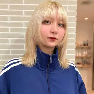 ミディアム レイヤーカット⭐️ ブリーチ桑原 日花理のヘアスタイル