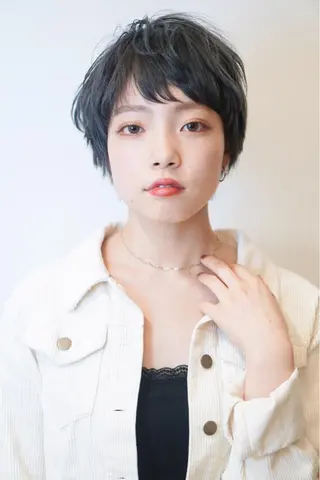 ショート カラー ディレクター ノナカのヘアスタイル