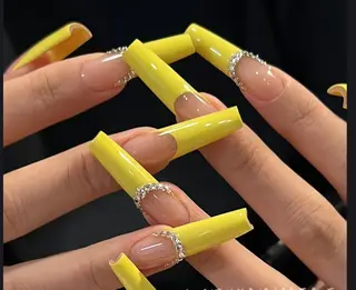 ネイル Pure&Rich Nailのネイルデザイン