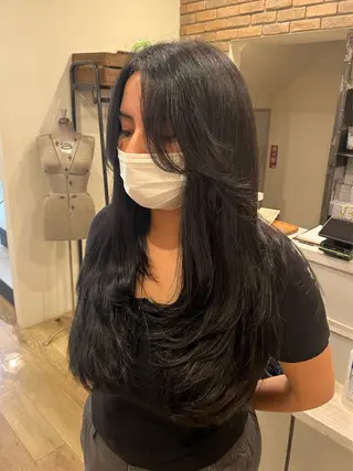 ロング カラー 宮川 結妃のヘアスタイル