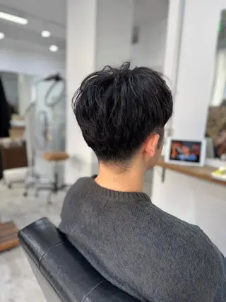 ショート Plug メンズヘアのヘアスタイル