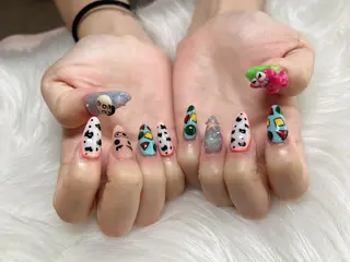 ミディアム ネイル 《LB》ラブリエ Nail&eyeのマツエク・マツパデザイン