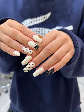 ネイル オシャレデザイン 🧺🪽/SHUNOのヘアスタイル