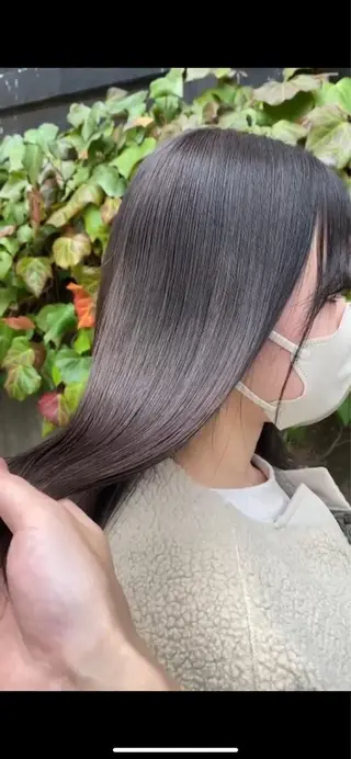 ミディアム カラー サロウィン(SALOWIN)原宿iori店所属・れい🫧 ハイトーン特化のヘアスタイル