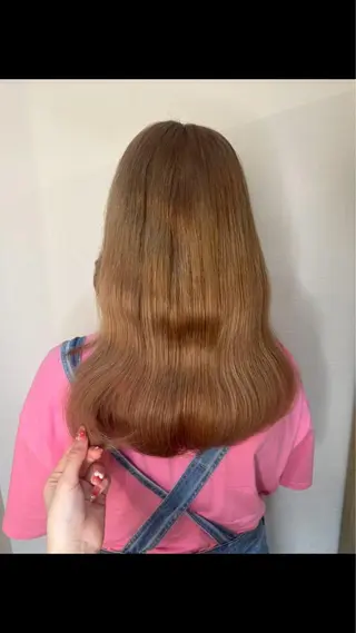 セミロング アールバイニーナ所属・R by NINA アールバイニーナのヘアスタイル