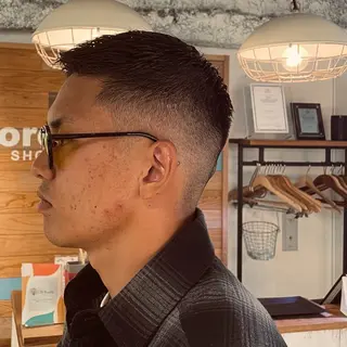 ショート メンズ 関野 大悟のヘアスタイル