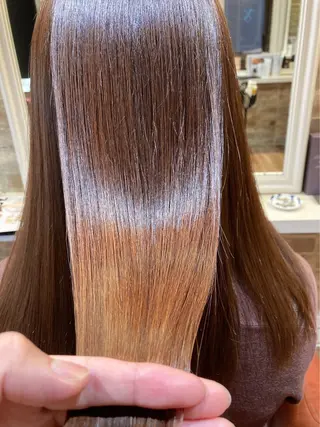 ロング マエダ マサシのヘアスタイル