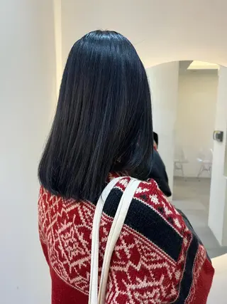 ミディアム カラー レイヤーカット 新宿🤍Maiのヘアスタイル