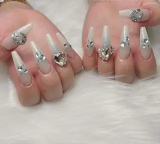ネイル Queen Nail 柏店　クイーンネイルのネイルデザイン