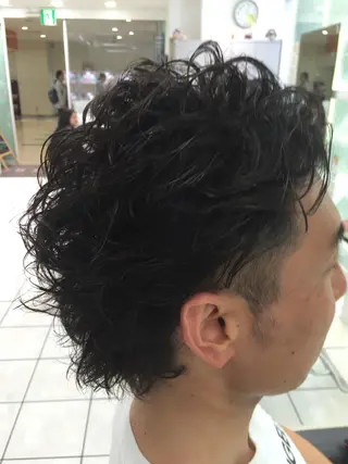 ショート パーマ 渡邉 ケイジのヘアスタイル