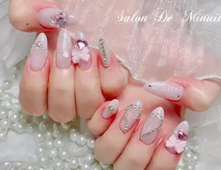 ネイル Momo 🤍のネイルデザイン