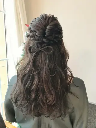 ロング ヘアアレンジ LOST CITY 横浜所属・🪐脱白髪染め 🪐松尾菜々美のヘアスタイル