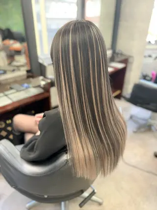 ロング カラー ハイトーンエクステ 🎩カズキ🎩のヘアスタイル