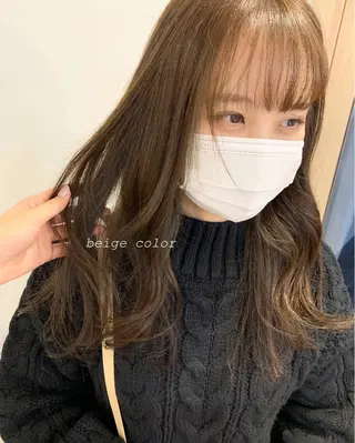 ロング カラー 佐藤 永夏のヘアスタイル