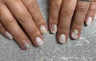 ネイル VIERU 🌈🎀💖のネイルデザイン