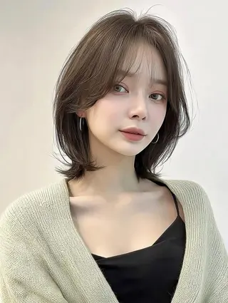 ミディアム 青木 りおのヘアスタイル