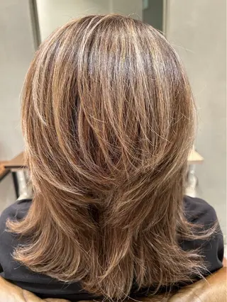 セミロング Hair Make NEWYORK　稲荷町店所属・moe 🍀美髪矯正 ツヤツヤストレートのヘアスタイル