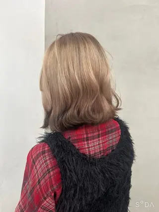 ミディアム Luce府中所属・透明感カラー🫧 ミクのヘアスタイル