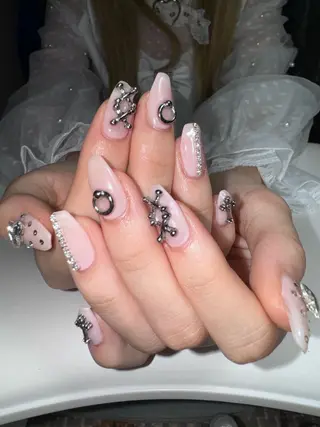 ネイル on nail 尾張旭三郷店のネイルデザイン