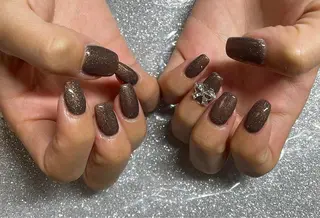 ネイル VIERU 🌈🎀💖のネイルデザイン