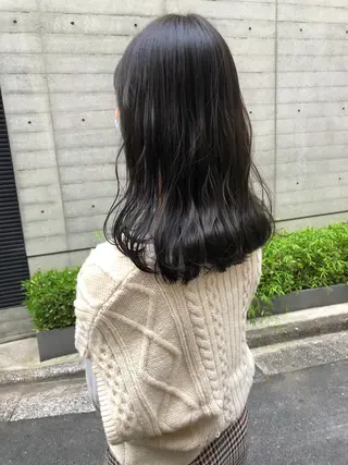 セミロング ✨色持ちの良い艶 カラー✨蟹江真世のヘアスタイル