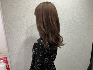 ロング カラー 🔥ブリーチカラー 槙川のヘアスタイル