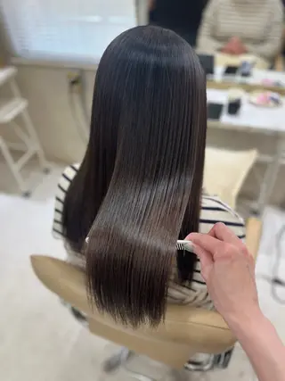 ロング Zina/ボブショー ト顔周りKEIKOのヘアスタイル