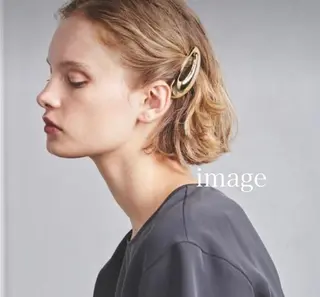 ショート カラー THE DAY所属・AKI HASHIMOTOのヘアスタイル