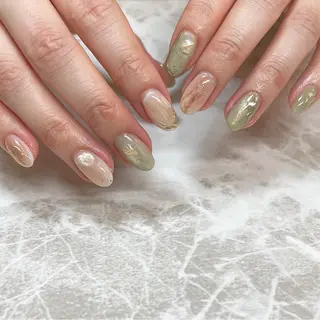 ネイル essence所属・pétit maakoのネイルデザイン