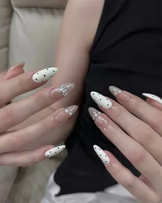 ネイル T. Leeのネイルデザイン