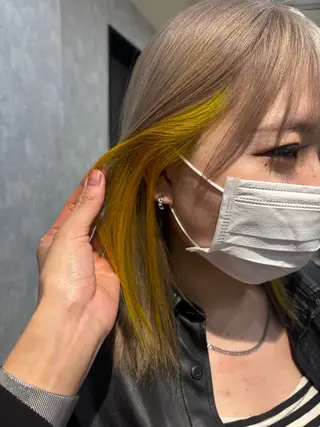 ショート 🌐NATSUMI 🌐【寒色カラー】のヘアスタイル